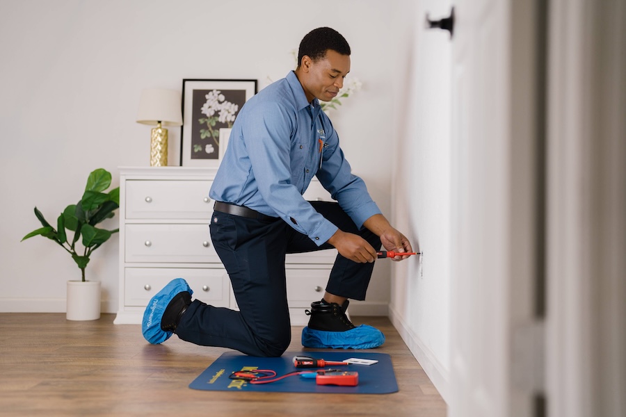 Electrical Outlet Replacement