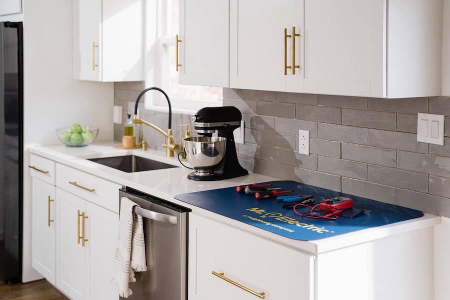 Electrical Outlet Replacement in Campbell, CA